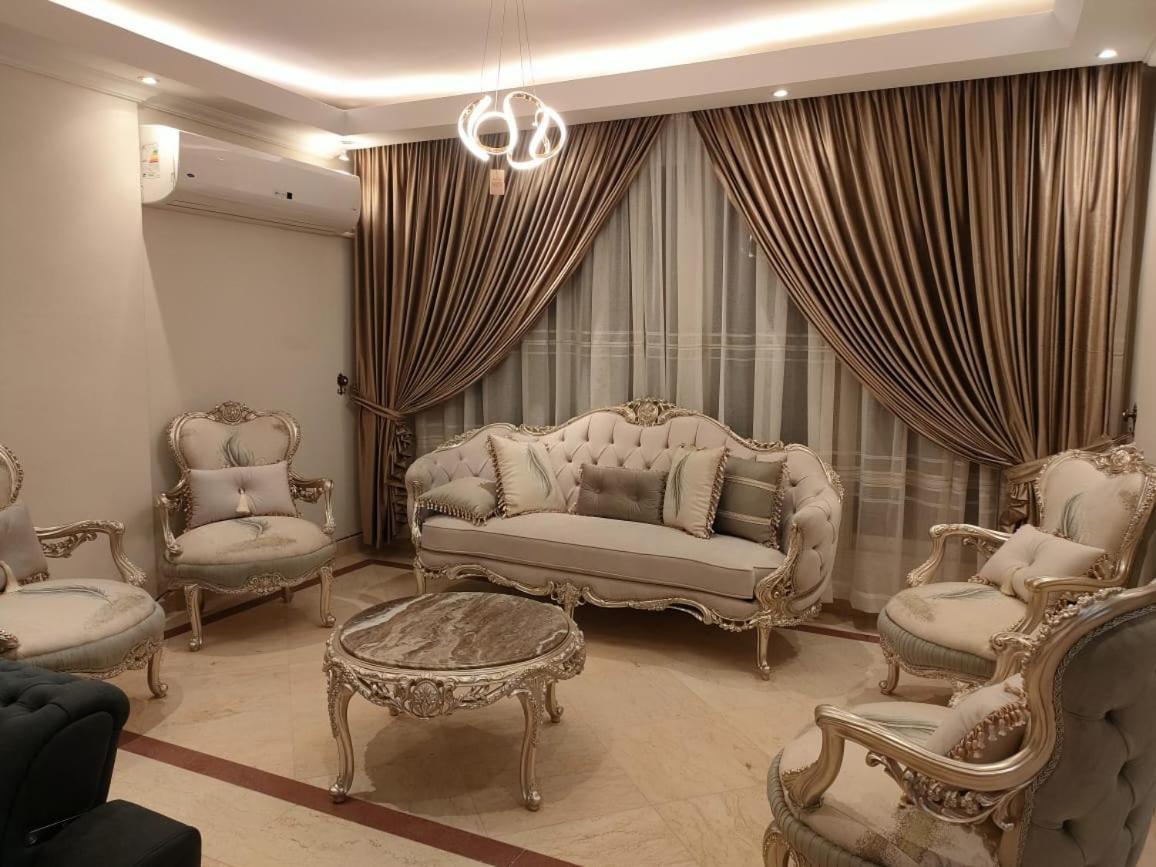 Luxury Nasr * Cairo