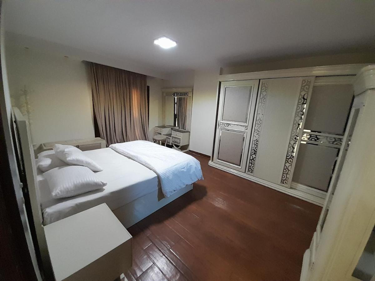 Luxury Nasr * Cairo