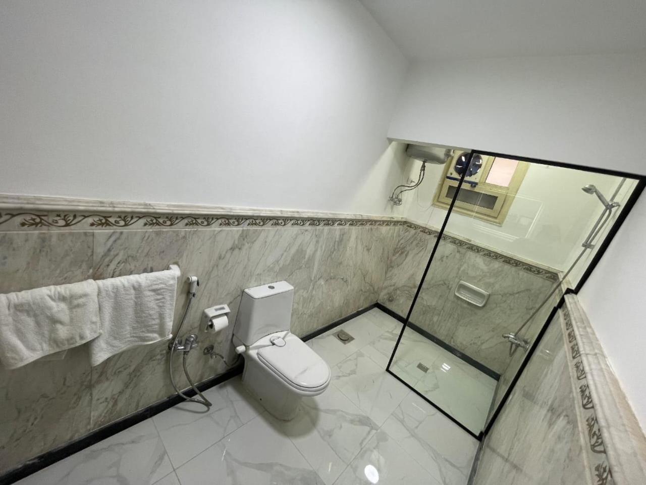 Luxury Nasr *