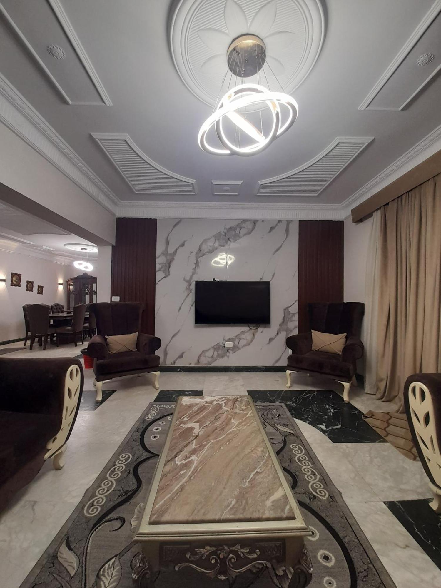 Luxury Nasr *